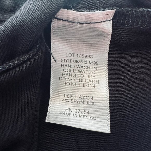 Black Sleeveless Wrap Front Romper By One Clothing Size M Rayon/Spandex Blend - Picture 7 of 9